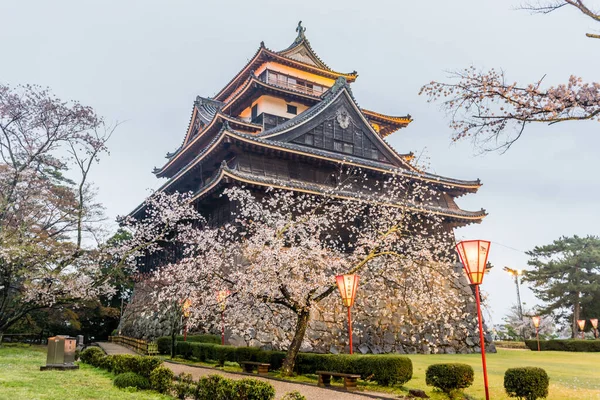 Matsue Castle Avec Son Jardin Une Lanterne Japonaise Par Une — Photo