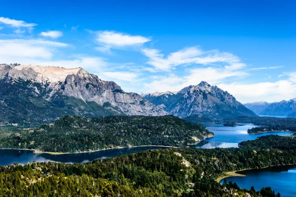 Lago Bariloche Verão Março Ensolarado Água Pinheiros — Fotografia de Stock