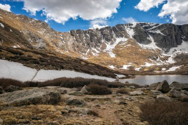 Colorado 'daki Evans Dağı' ndaki Chicago Gölleri Havzası.