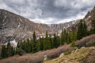 Colorado 'daki Evans Dağı' ndaki Chicago Gölleri Havzası.