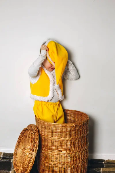 Little Funny Boy Stand Straw Basket Wearing Yellow Hat — Stock Photo, Image