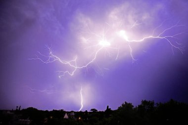 ELEKTRİK STORM VE BUENOS AIRES ARJENTINA Yagmuru