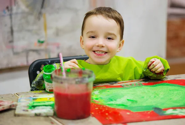 Smiling Boy Art Class Working His Colorful Watercolor Painting — 图库照片