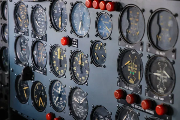 Uçağın Kokpitindeki Kontrol Paneli — Stok fotoğraf