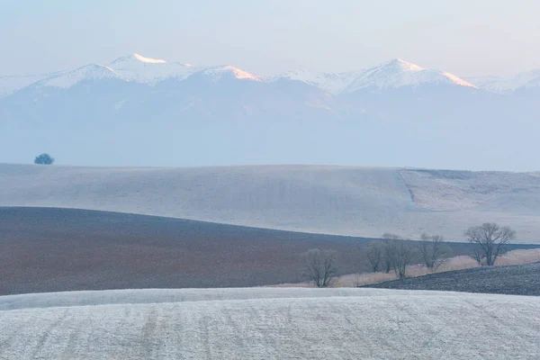 Bela Paisagem Com Neve Montanhas — Fotografia de Stock