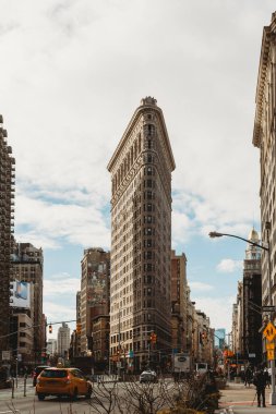 Düz Demir İnşaat New York Şehri, zemin kattan