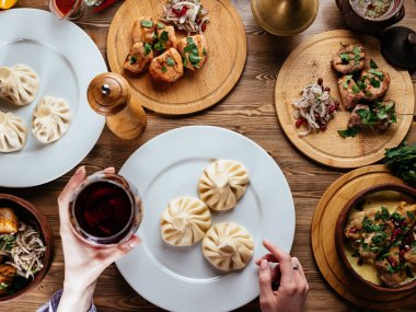 Etli Gürcü hamur tatlısı Khinkali