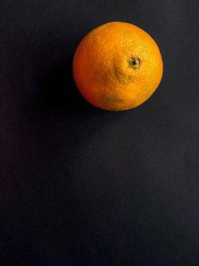 turuncu arka planda, üst görünümde