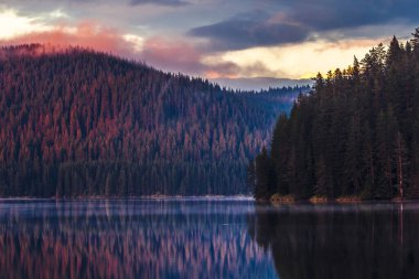 Sunset Lake - Golyam Beglik Gölü Rodop Dağları 'nda