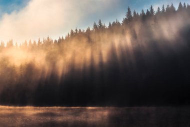 Kristal Rays - Golyam Beglik Gölü Rodop Dağları 'nda