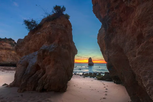 Litoral Esplêndido Pedras Arenosas Praia Lagos — Fotografia de Stock