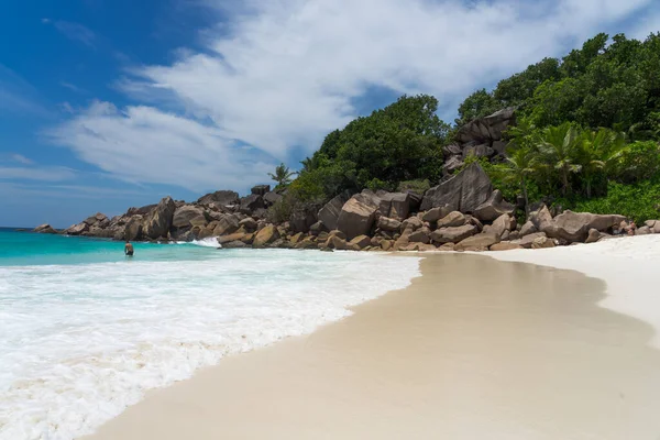 Paradise Plage Sable Blanc Tropical Bateaux Digue Seychelles — Photo