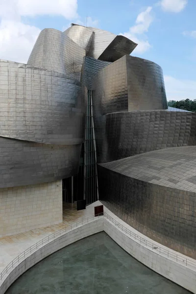 Fronte Del Museo Guggenheim Bilbao — Foto Stock