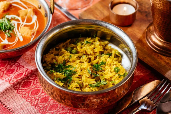 Ινδικό Φαγητό Curry Βούτυρο Κοτόπουλο Palak Paneer Chiken Tikka — Φωτογραφία Αρχείου