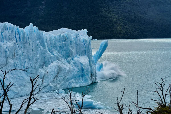 Bristning Perito Moreno Glaciär Argentina — Stockfoto