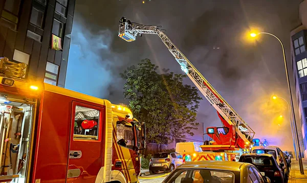 Camión Bomberos Escala Trabajo Incendio — Foto de Stock