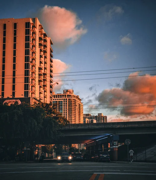 Cidade Cidade Por Sol Nuvens Céu Edifício Miami Florida — Fotografia de Stock