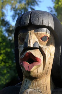 Anne, Quw 'utsun' Kültür ve Konferans Merkezi, Duncan, British Columbia, Kanada