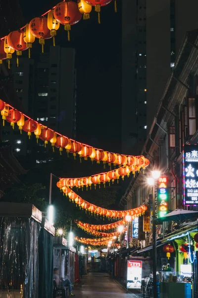 Decoraciones Año Nuevo Chino Largo Una Calle Peatonal Ciudad Singapur — Foto de Stock