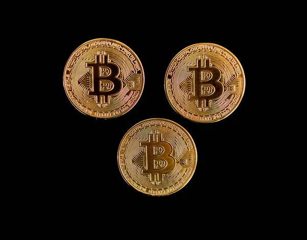 Bitcoin Munten Een Zwarte Achtergrond Begrip Macht Economie Macht Geld — Stockfoto