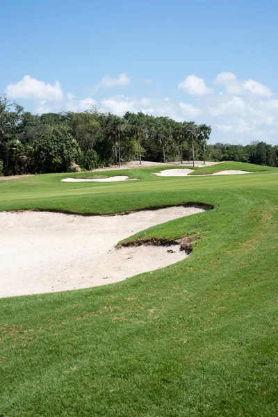 Beautiful Golf Course Sand Trap Tropical Vegetation Background Mexico Vertical — Stock Photo, Image