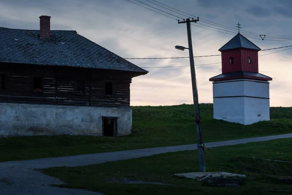 Slovakya Nın Bela Dulice Köyündeki Tarihi Çan Kulesi — Stok fotoğraf