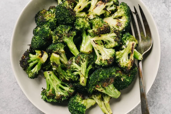 Broccoli Alla Griglia Con Aglio — Foto Stock