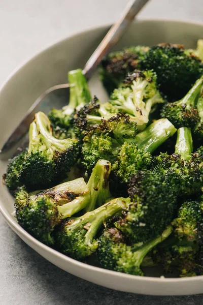Broccoli Alla Griglia Con Aglio — Foto Stock