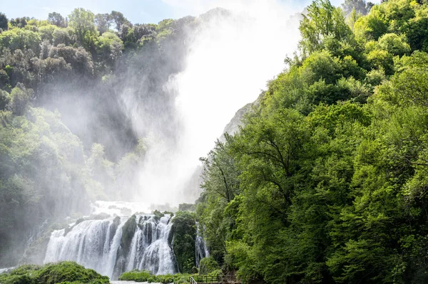 満開のマルモアの滝 — ストック写真