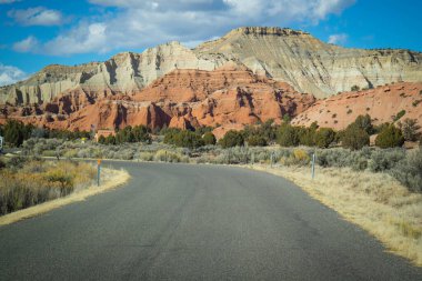 Utah 'taki Kodachrome Havzası Eyalet Parkı' na yolculuk.