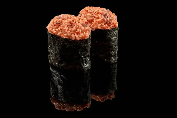 Gunkan Maki Sushi Arroz Com Cobertura Enguia Com Molho Picante — Fotografia de Stock