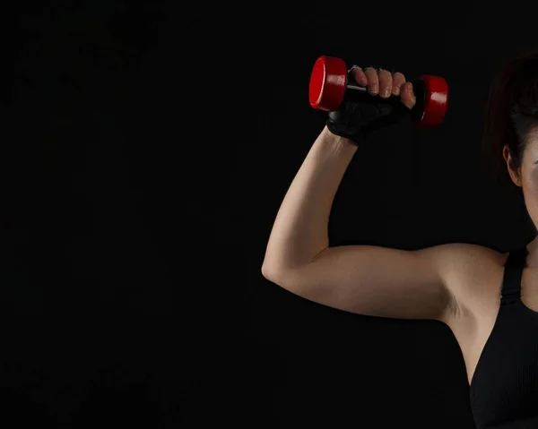 Meisje Arm Met Rode Halter — Stockfoto