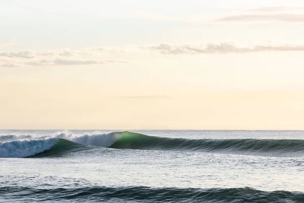 Left Waves Alone Beach Sunrise — Stock Photo, Image
