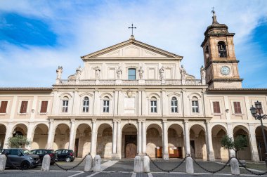 Terni, İtalya 14 Mayıs 2021: Terni Katedrali şehrin tarihi bölümünde