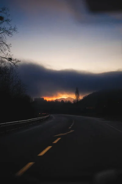 Lever Soleil Dessus Des Pyrénées Travers Pare Brise Une Voiture — Photo