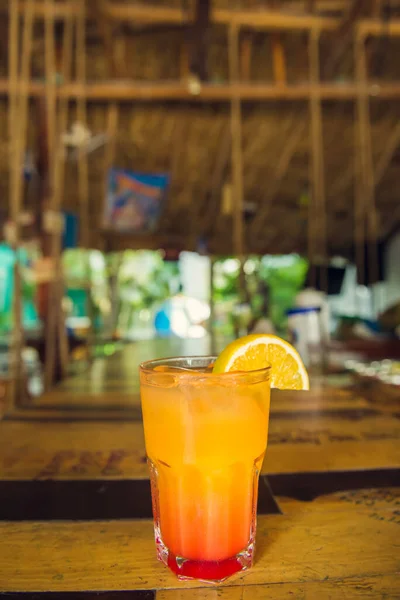 Colorful Tropical Cocktails Wooden Bar Mixology Pool Holiday — Stock Photo, Image