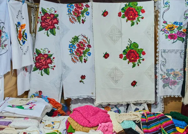 Mantel Tejido Mano Con Bordado Flores Tejido Por Artesanos —  Fotos de Stock