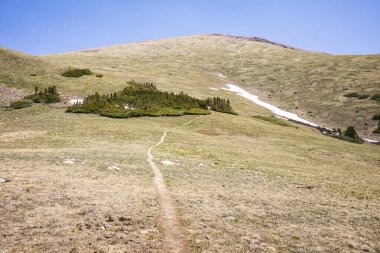 Colorado 'daki Parnassus Dağı' nın etrafındaki bir yürüyüşte çekilmiş manzara fotoğrafları.