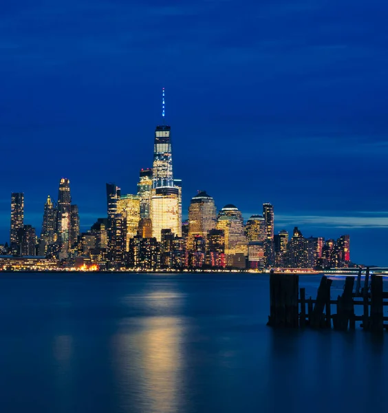 Skyline Della Città Notte Bella Vista Mare Cielo Blu Grattacielo — Foto Stock