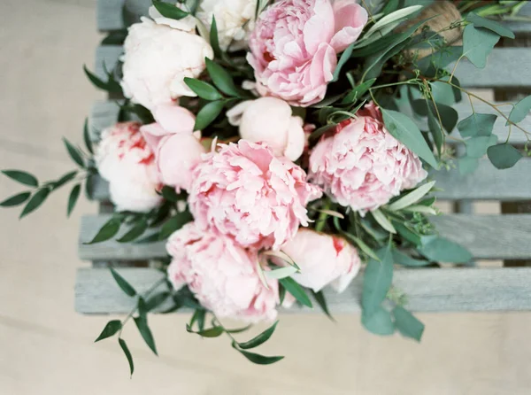 Top View Pink Peony Wedding Bouquet — Stock Photo, Image