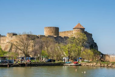 24.04.2021. Bilhorod-Dnistrovskyi veya Akkerman Kalesi, Odessa bölgesi, Ukrayna, güneşli bir bahar sabahı