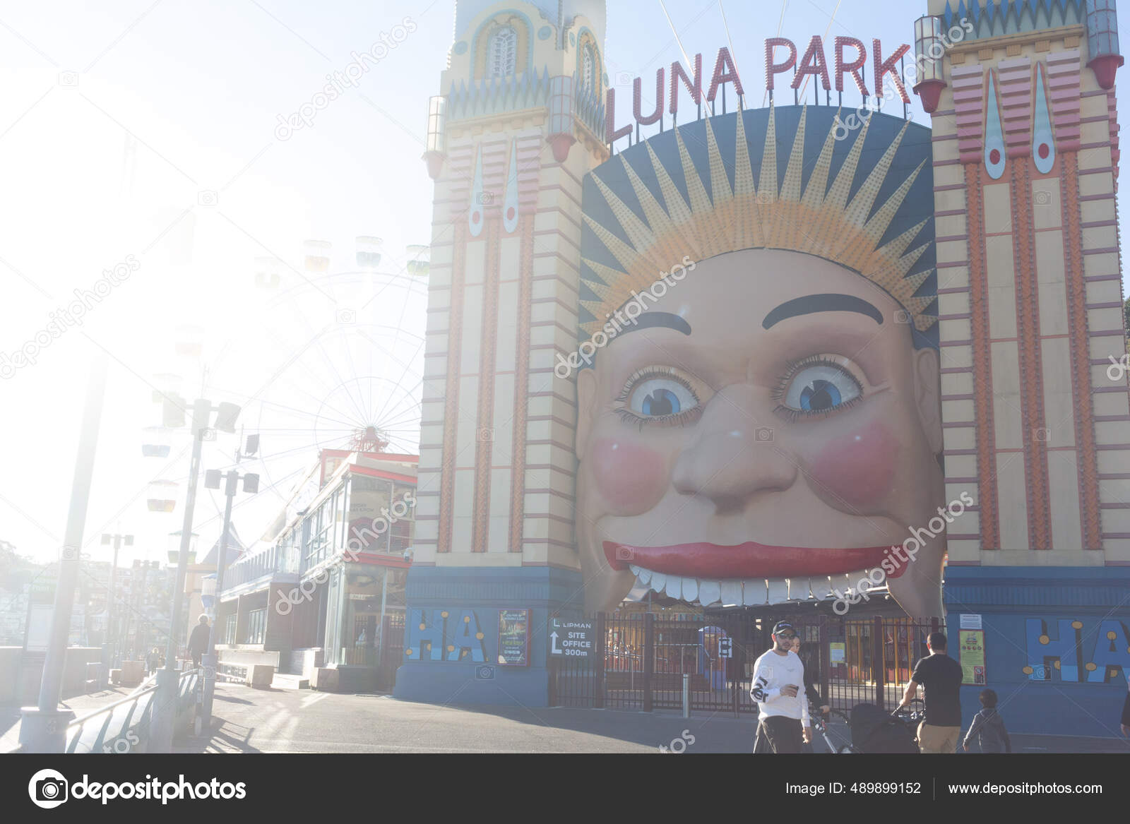 Luna Park Amusement Park Sydney City Stock Editorial Photo © Cavan