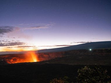 Hawaii 'nin Büyük Adası' nın Altındaki Parıltı
