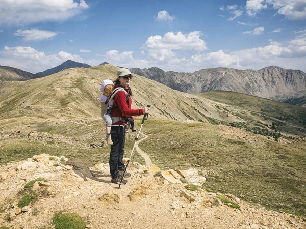 Randonnées Pédestres Mère Fille Dans Haut Pays Colorado — Photo