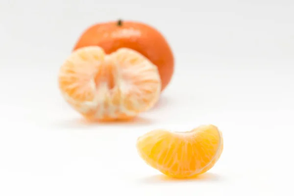 Cuña Mandarina Sobre Fondo Blanco — Foto de Stock