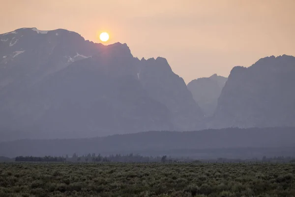 Kalifornijski Dym Pożarowy Widziany Parku Narodowym Grand Teton — Zdjęcie stockowe