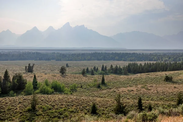 Kalifornijski Dziki Dym Pożarowy Widziany Parku Narodowym Grand Teton — Zdjęcie stockowe