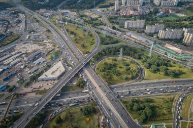 Rusya, Moskova, Varshavskoe otoyolunda trafik kavşağı