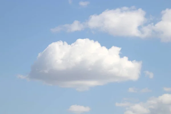 Blå Himmel Moln Fantastisk Bakgrund — Stockfoto