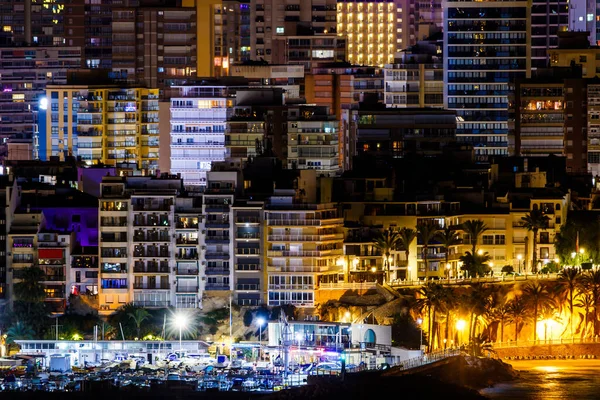 Benidorm Marina ve Gece Sahil Binaları